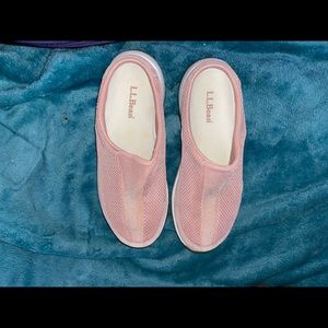 Mule shoes